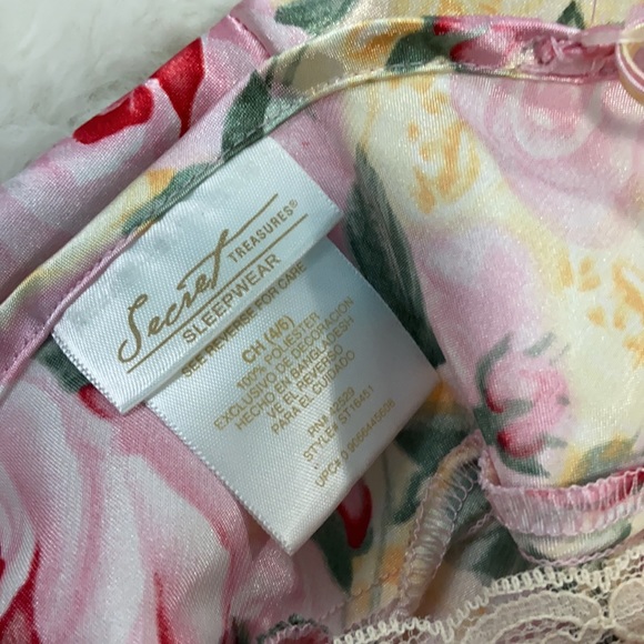 Secret treasures negligee - Picture 6 of 7